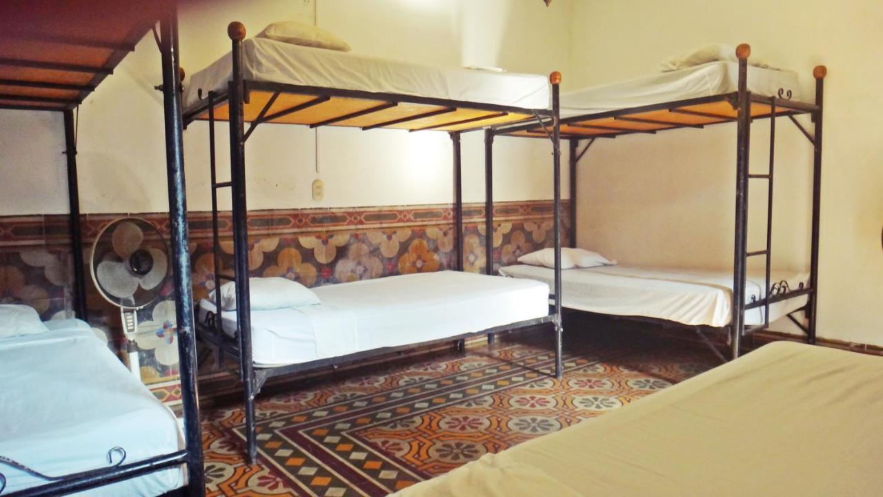 Hostal Sonati León Zewnętrze zdjęcie